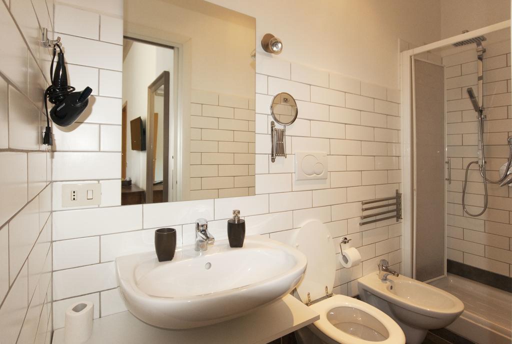 Le Suites Di Tevere Home Рим Номер фото