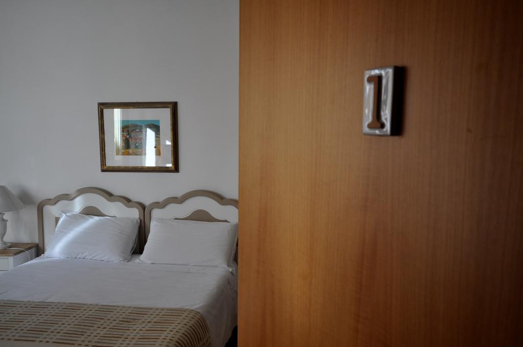 Le Suites Di Tevere Home Рим Номер фото