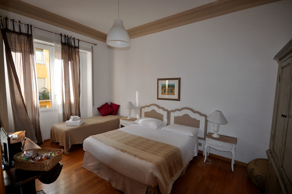 Le Suites Di Tevere Home Рим Экстерьер фото
