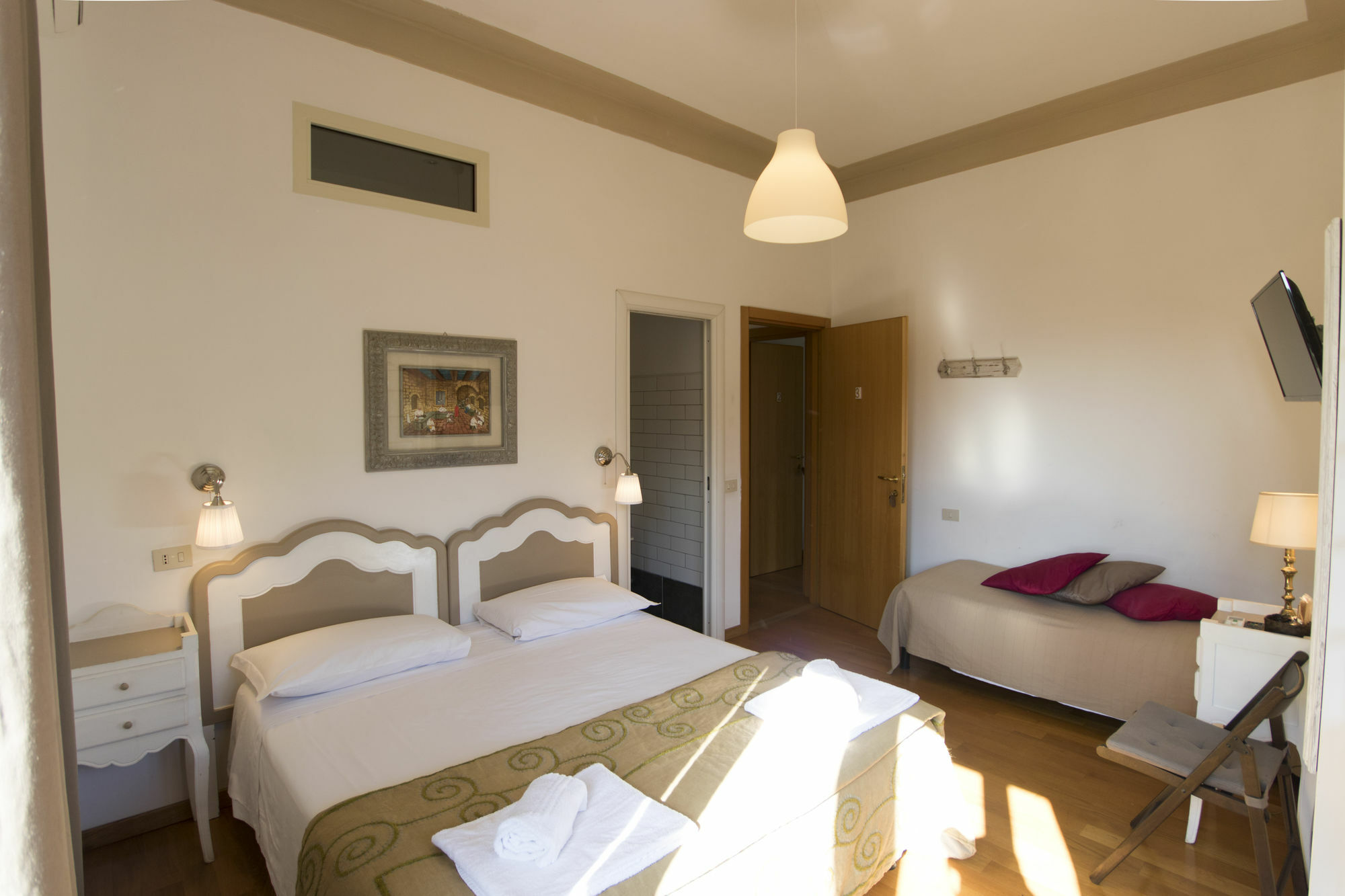 Le Suites Di Tevere Home Рим Экстерьер фото